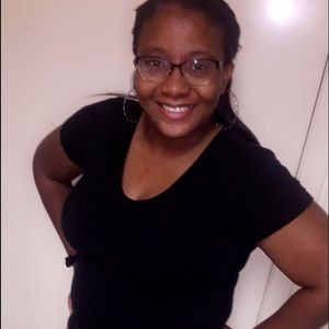 Meet your Posher, Tia